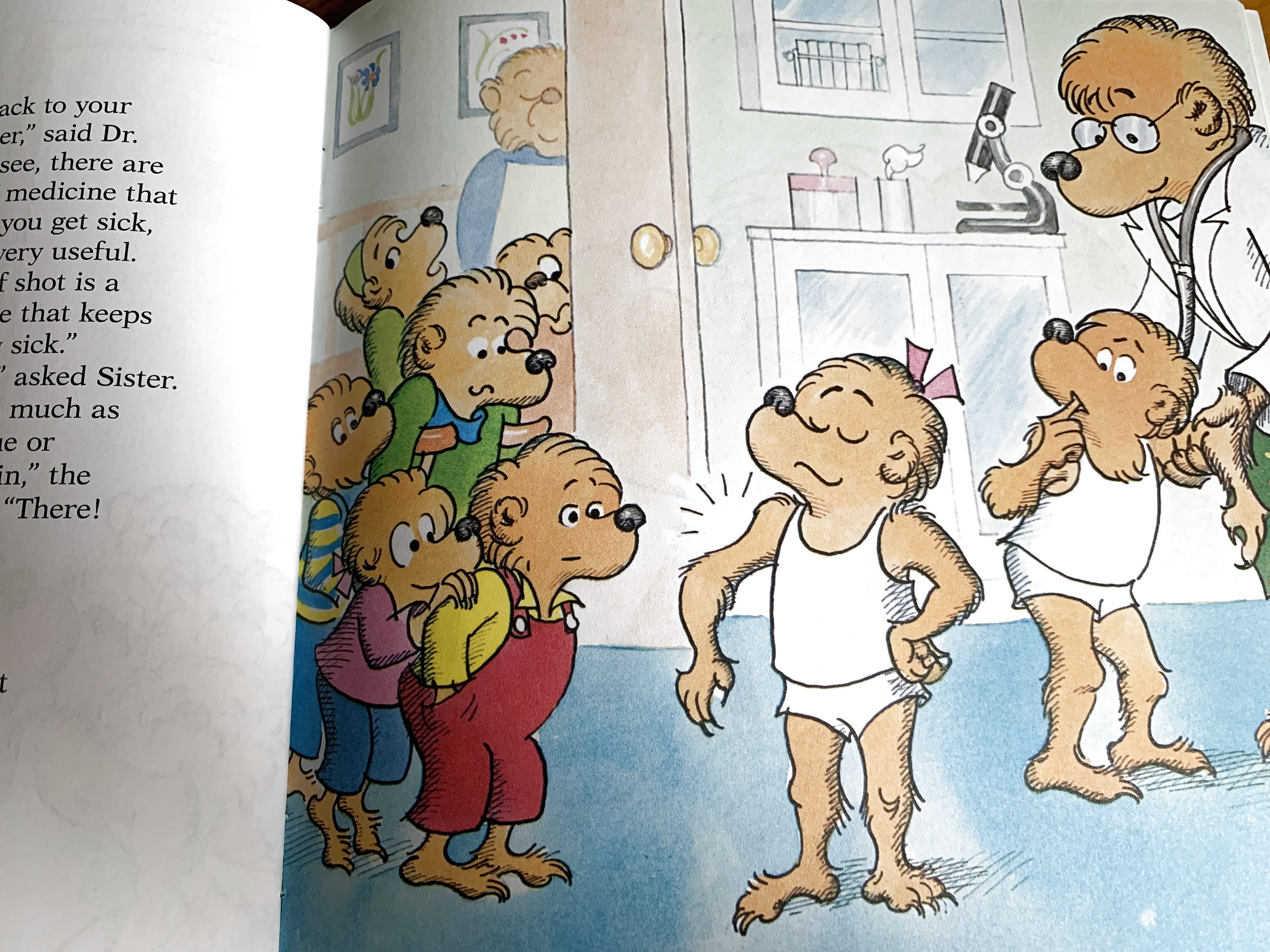Another page from inside The Berenstain Bears Go to the Doctor