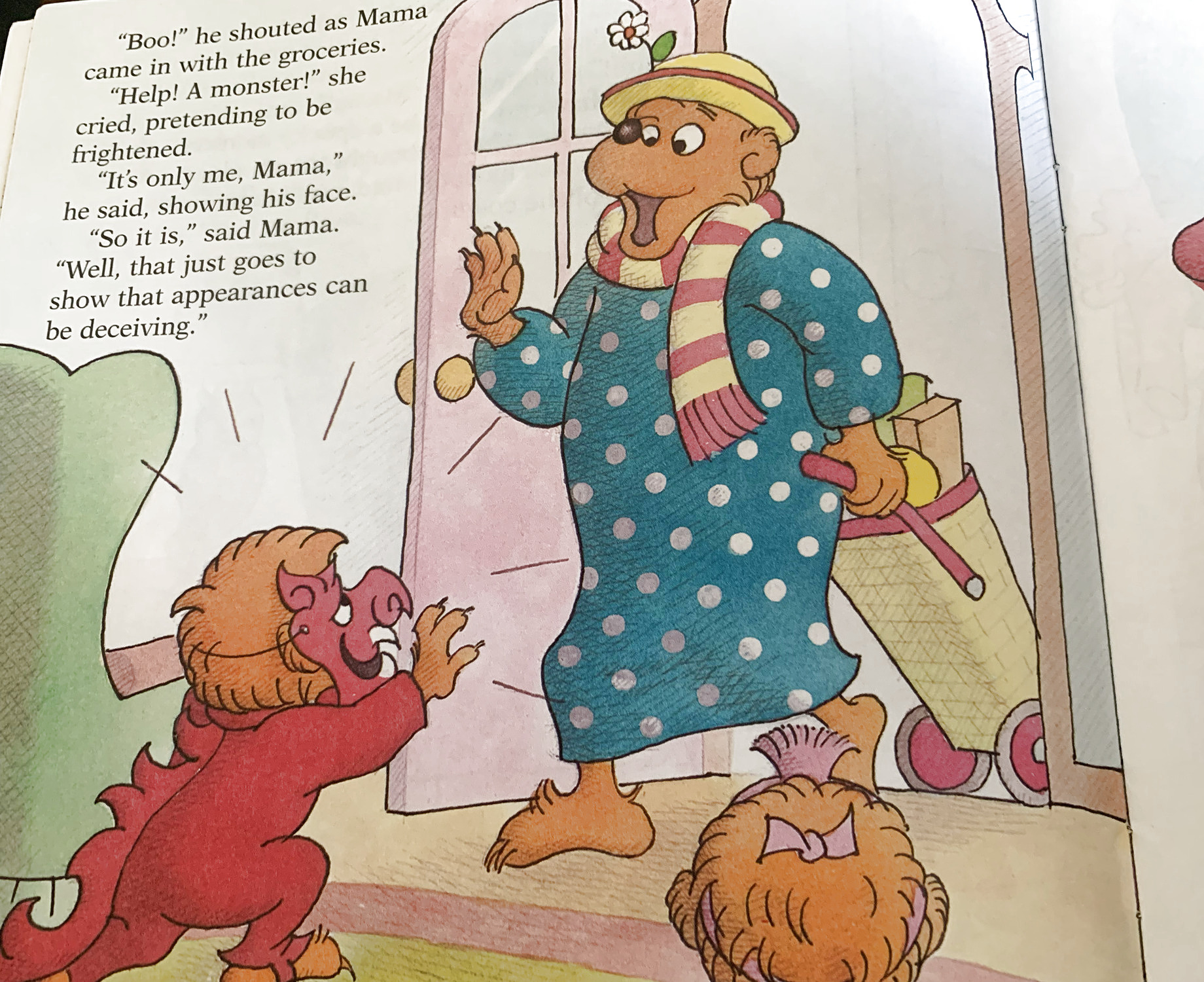 The Berenstain Bears Trick or Treat — favorite page spread